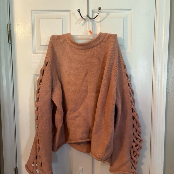 Coco + Carmen Sweaters - Women's Sweater with Lace-Up Sleeves‎ - Tan